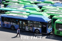  서울 시내버스 노사, 임금 3.2% 인상 극적 합의…파업 철회