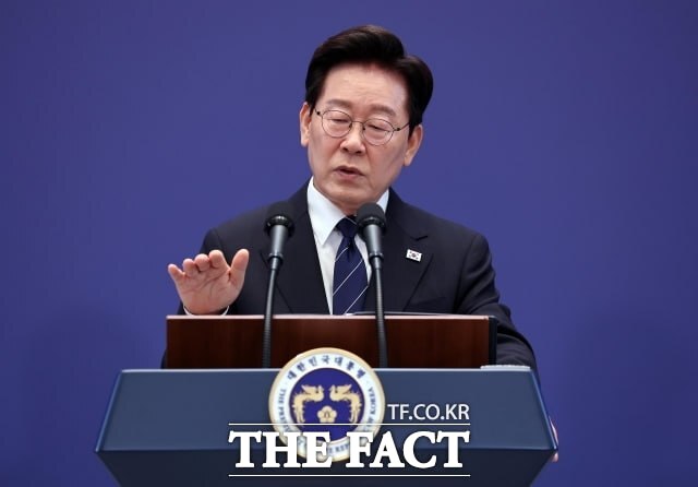 이재명 대통령이 18일 청와대 영빈관에서 열린 기자회견에서 국민과 소통을 강화하겠다고 밝혔다. /뉴시스