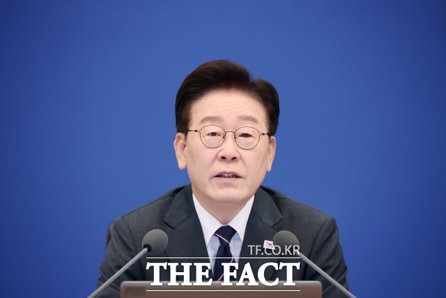 이재명 대통령이 6일 청와대에서 주재한 제43회 국무회의에서 발언하고 있다. /뉴시스