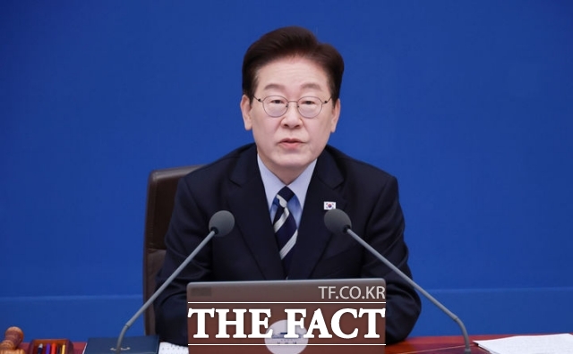 이재명 대통령이 13일 청와대에서 주재한 제44회 국무회의에서 발언하고 있다. /뉴시스