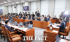 김현지 띄웠지만 증인석은 빈자리…여야의 국감 손익계산