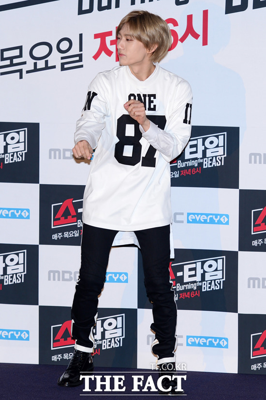 [B컷 공개] 장현승, '리듬 타는 중~' - 클릭스타워즈N > 기사 - 더팩트