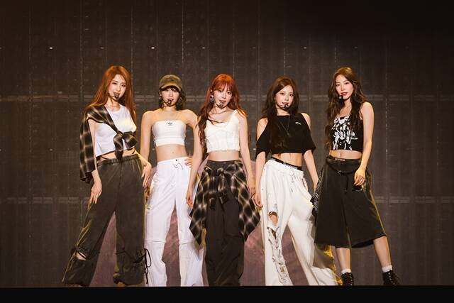 그룹 르세라핌이 팬앤스타 베스트뮤직 겨울 투표 6위에 올랐다. 남은 투표 기간 동안 순위가 오를지 기대된다. /쏘스뮤직