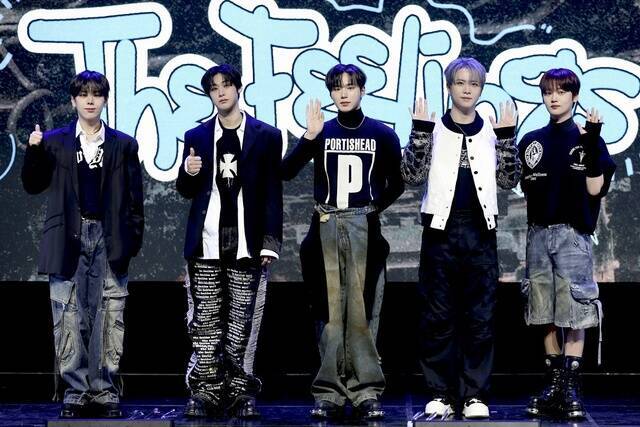 그룹 위아이가 팬앤스타 베스트뮤직 겨울 투표 20위에 올랐다. 남은 투표 기간 동안 순위가 오를지 기대된다. /위엔터