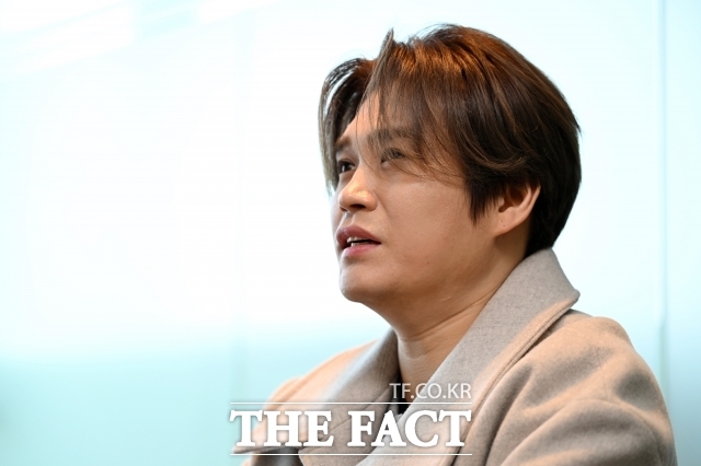 가수 김기태가 팬앤스타 위클리 뮤직 투표 11위에 올랐다. 남은 투표 기간 동안 순위가 오를지 기대된다./서예원 기자