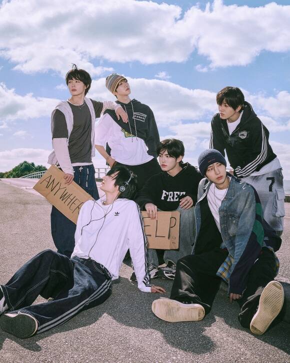 그룹 킥플립이 팬앤스타 위클리 뮤직 투표 12위에 올랐다. 남은 투표 기간 동안 순위가 오를지 기대된다./JYP엔터테인먼트