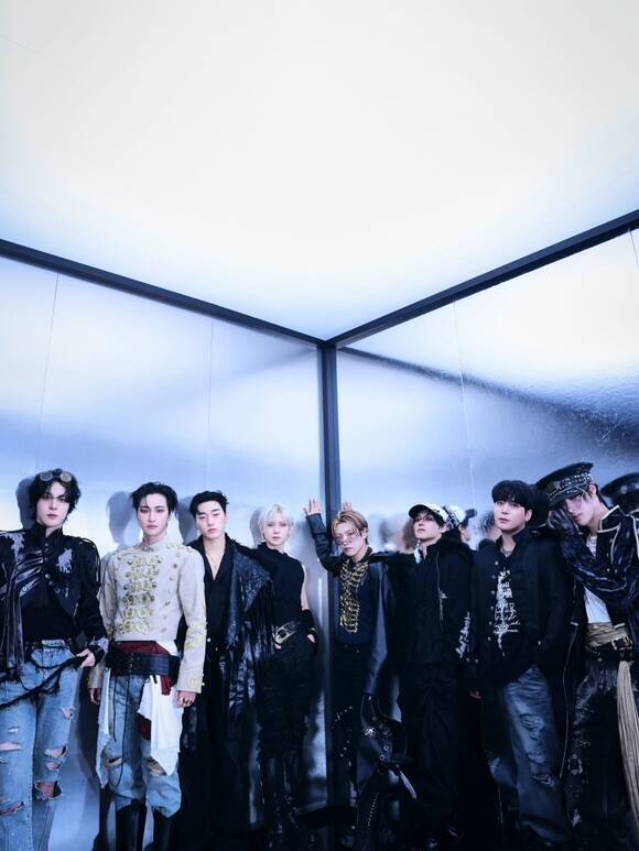 그룹 에이티즈가 팬앤스타 베스트뮤직 겨울 투표 8위에 올랐다. 남은 투표 기간 동안 순위가 오를지 기대된다./KQ엔터