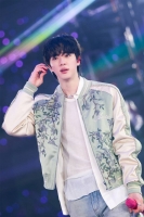  방탄소년단 진, ‘팬앤스타’ 솔로랭킹 29주 연속 1위…월드투어 기대감 속 독보적 존재감