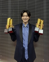  김용빈, ‘팬앤스타’ 트로트 랭킹 46주 연속 1위…트로트 최강자 입지