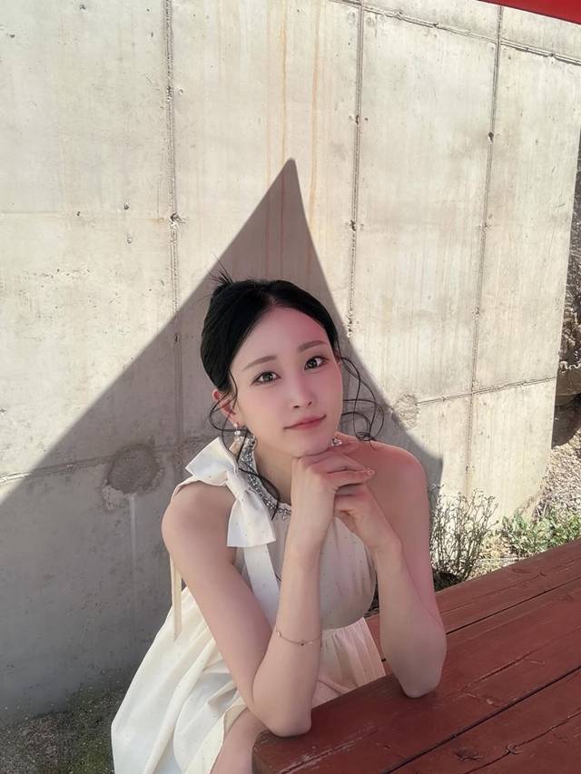 4일 가수 김의영이 ‘팬앤스타’ 여자스타 랭킹 1위에 올랐다. /김의영 인스타그램
