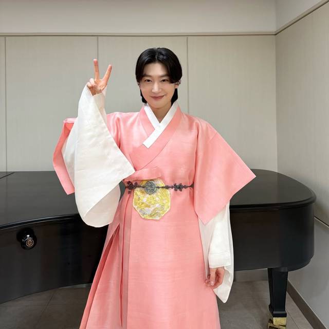 11일 가수 김용빈이 ‘팬앤스타’ 트로트 랭킹 1위에 올랐다. /김용빈 인스타그램