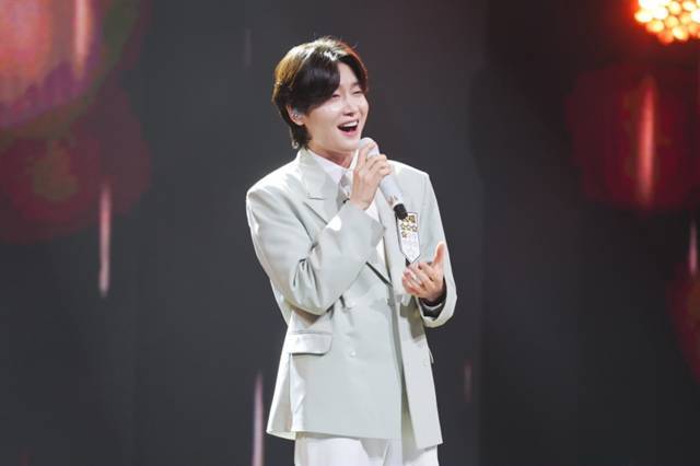 22일 가수 김용빈이 ‘팬앤스타’ 트로트 랭킹 1위에 올랐다. /TV CHOSUN ‘금타는 금요일’