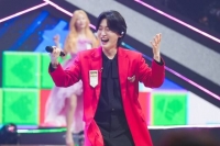  김용빈, '팬앤스타' 트로트 랭킹 63주 연속 1위 '158만 표 획득'