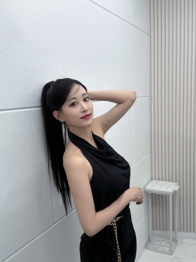 가수 김의영이 팬앤스타 여자스타 랭킹 1위에 올랐다. /김의영 인스타그램