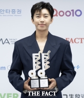  임영웅, '팬앤스타' 위클리 뮤직 1위…'2026 TMA' 2관왕